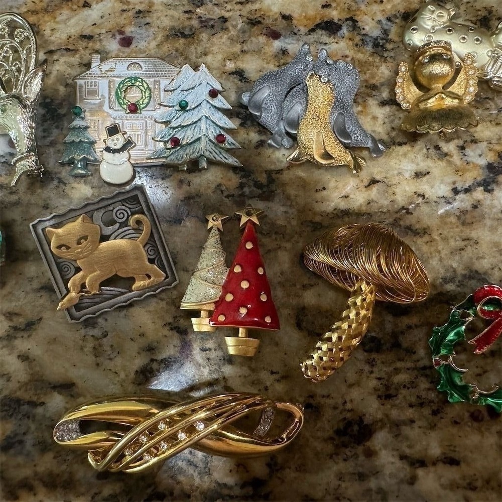 Vintage Christmas /Cat Holiday Brooch Lot Multicolor 1950s Collection - Picture 5 of 12